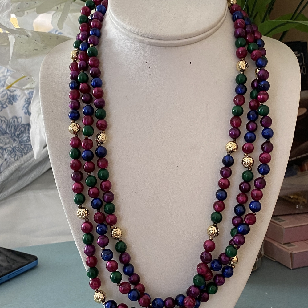 Multicolor Beaded Necklace with Gold Accents - Picture 7 of 8